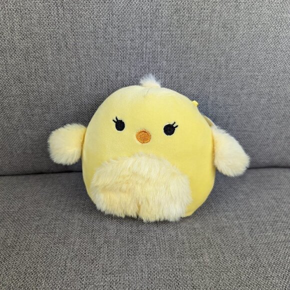 Squishmallows Aimee the Yellow Chick 5" - Picture 1 of 5